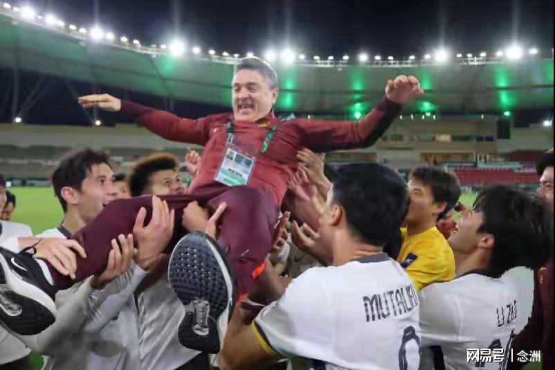mksports在线官网入口网页亚运中国男女足名单公布：海港中卫因车祸缺席！宋凯担任女足领队